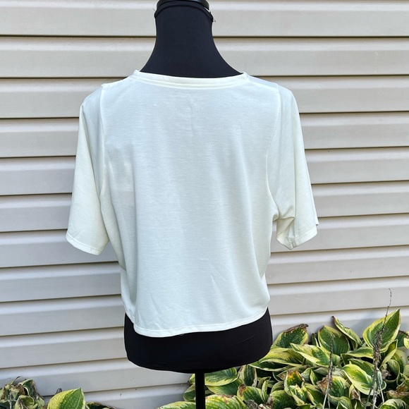 NWT The North Face Vyrtue Short Sleeve Boxy Crop Top Tee Vintage White Heather - Picture 7 of 10